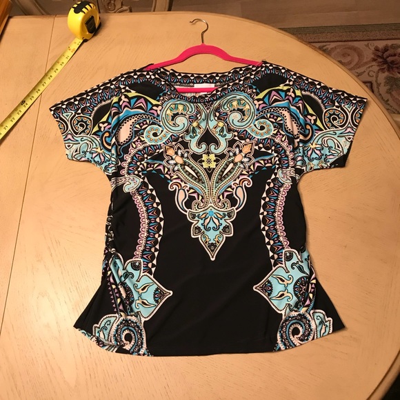 Top - Picture 4 of 7